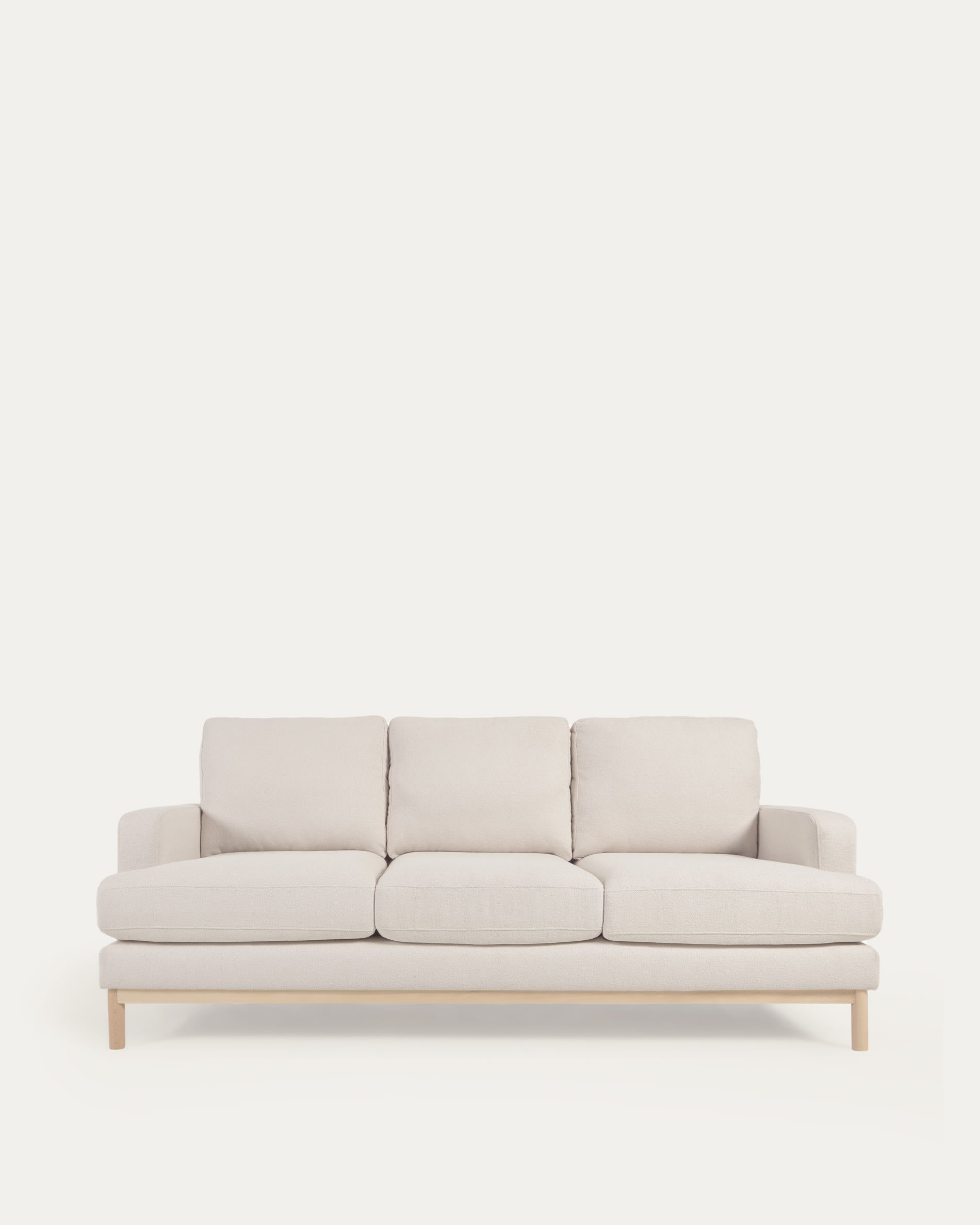 Sofa Mihaela für 3 Sitzer mit Mikro-Bouclé-Bezug in Weiss 203 cm FSC Mix Credit in Weiß präsentiert im Onlineshop von KAQTU Design AG. 3er Sofa ist von Kave Home