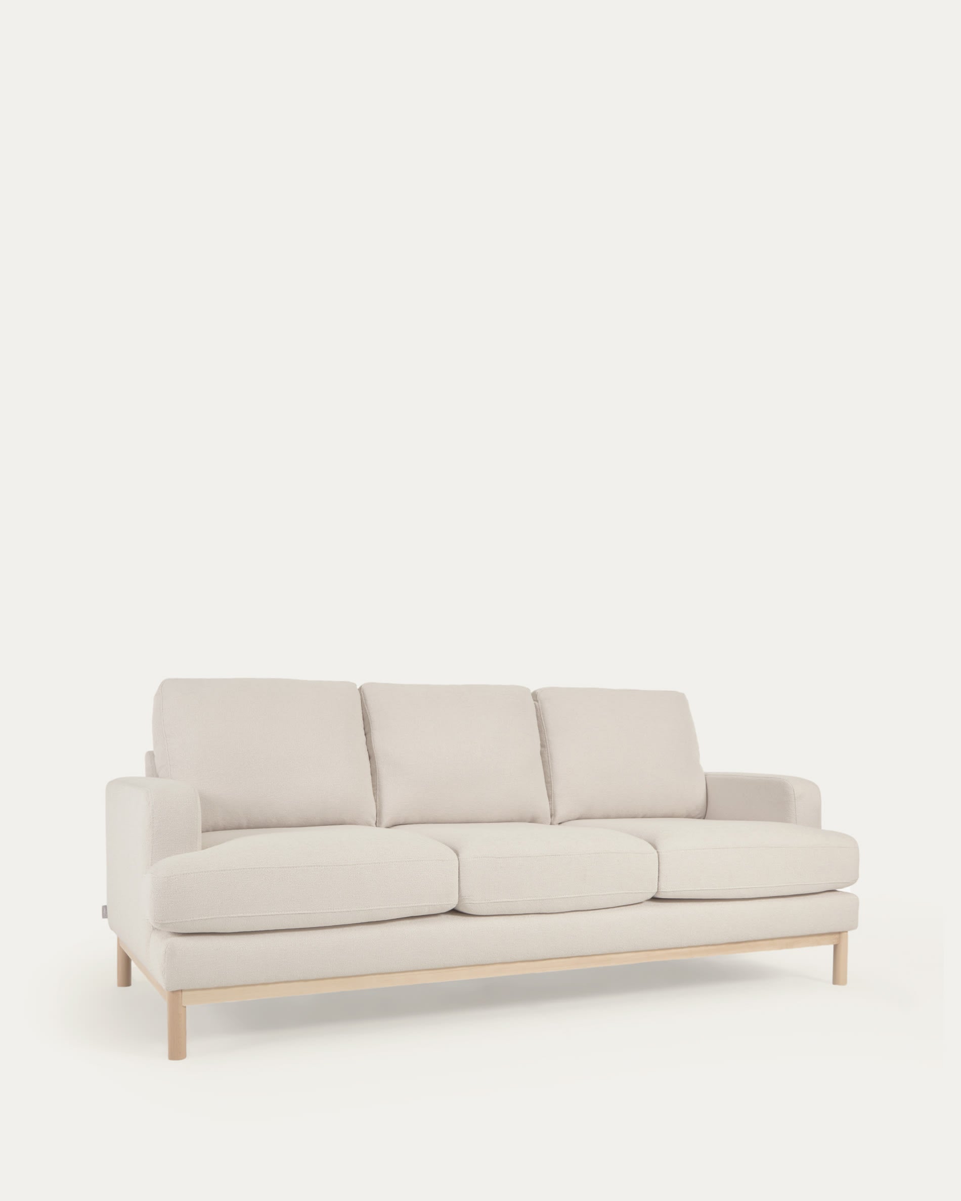 Sofa Mihaela für 3 Sitzer mit Mikro-Bouclé-Bezug in Weiss 203 cm FSC Mix Credit in Weiß präsentiert im Onlineshop von KAQTU Design AG. 3er Sofa ist von Kave Home