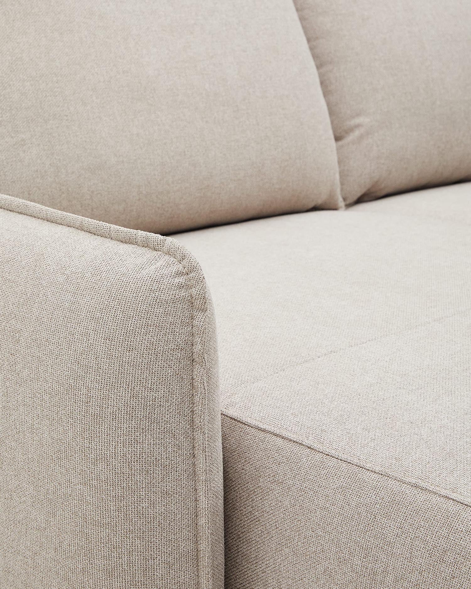 Carlota 3-Sitzer-Sofa mit Chaiselongue rechts/links beige 262 cm FSC Mix Credit in Beige präsentiert im Onlineshop von KAQTU Design AG. 3er Sofa ist von Kave Home