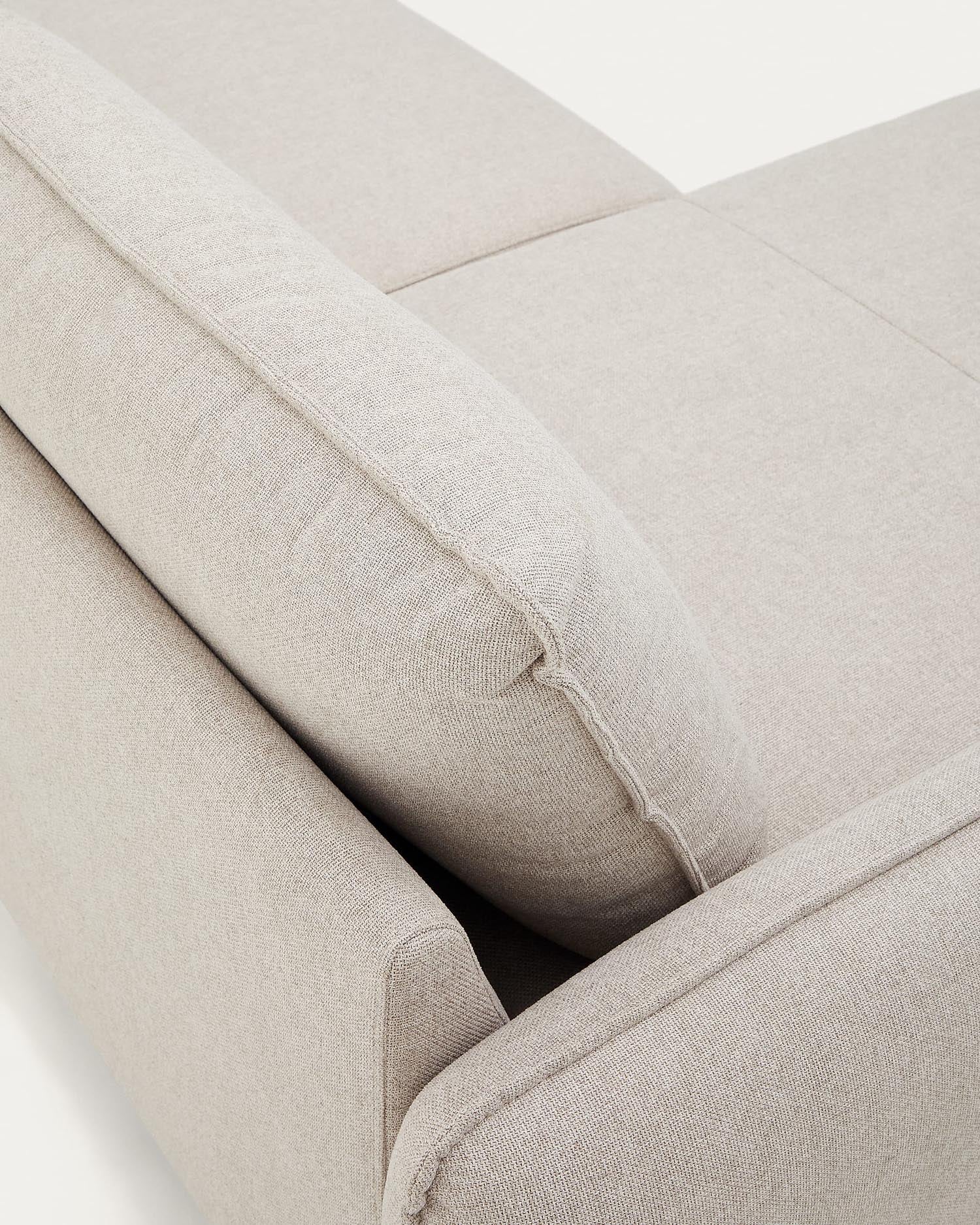 Carlota 3-Sitzer-Sofa mit Chaiselongue rechts/links beige 262 cm FSC Mix Credit in Beige präsentiert im Onlineshop von KAQTU Design AG. 3er Sofa ist von Kave Home