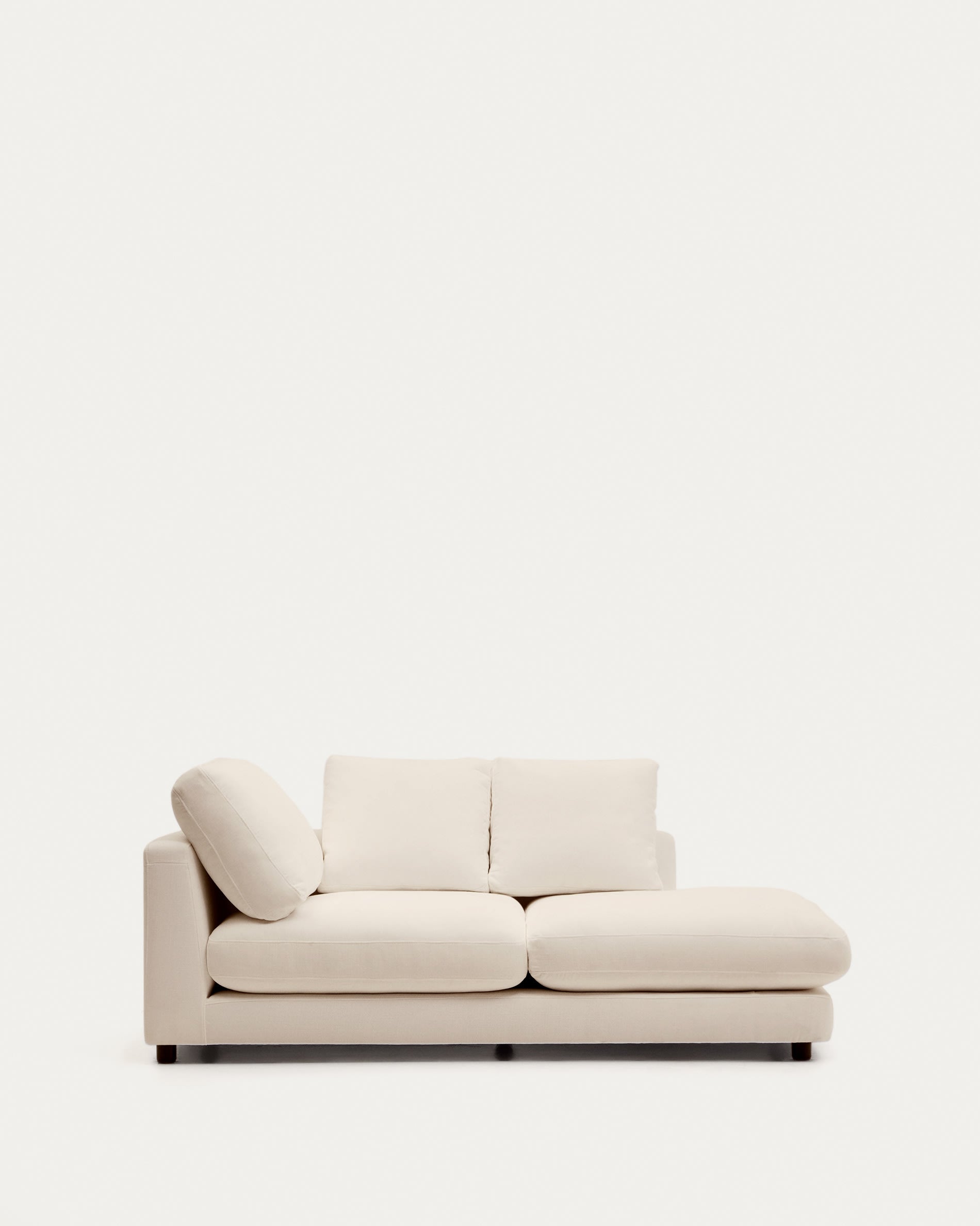 Chaiselongue Gala rechts beige 193 x 105 cm in Beige präsentiert im Onlineshop von KAQTU Design AG. Modulares Sofa ist von Kave Home