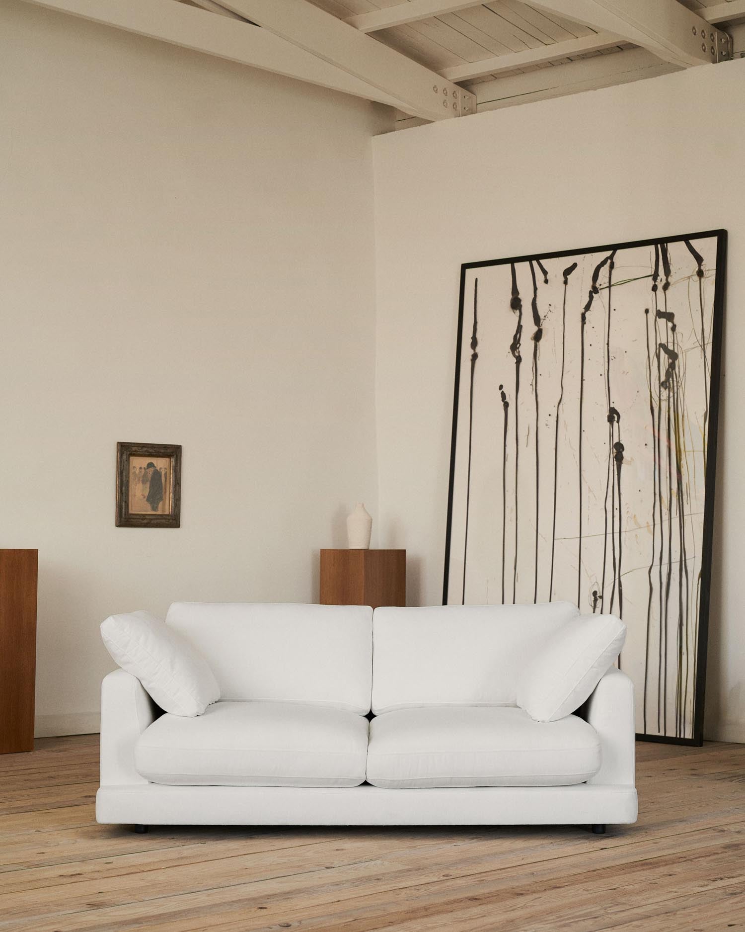 Gala 3-Sitzer-Sofa weiss 210 cm in Weiß präsentiert im Onlineshop von KAQTU Design AG. 3er Sofa ist von Kave Home