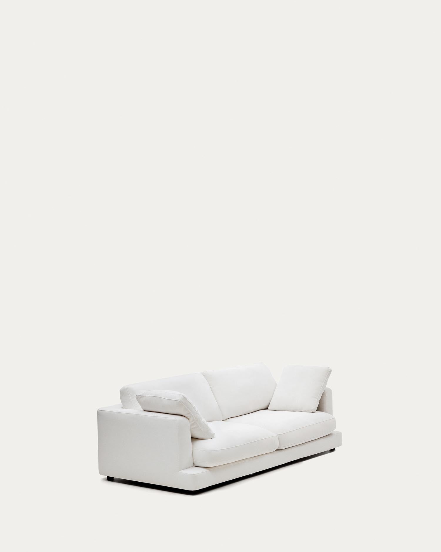 Gala 3-Sitzer-Sofa weiss 210 cm in Weiß präsentiert im Onlineshop von KAQTU Design AG. 3er Sofa ist von Kave Home