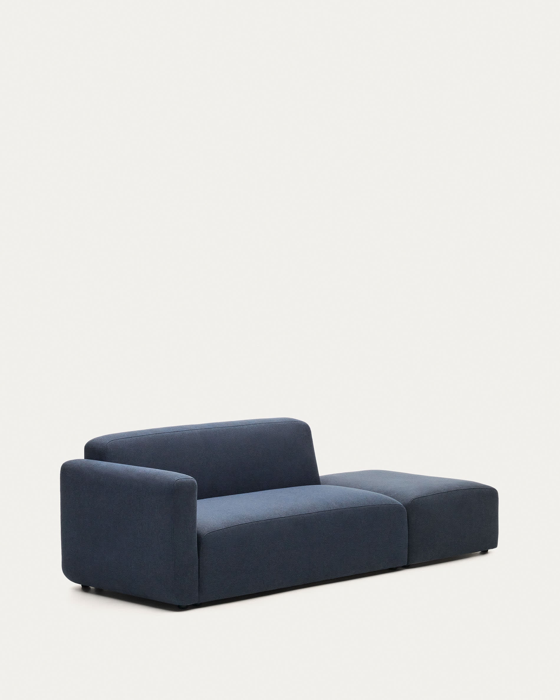 Neom modulares 2-Sitzer-Sofa mit Randmodul Blau 244 cm FSC Mix Credit in Blau präsentiert im Onlineshop von KAQTU Design AG. 2er Sofa ist von Kave Home