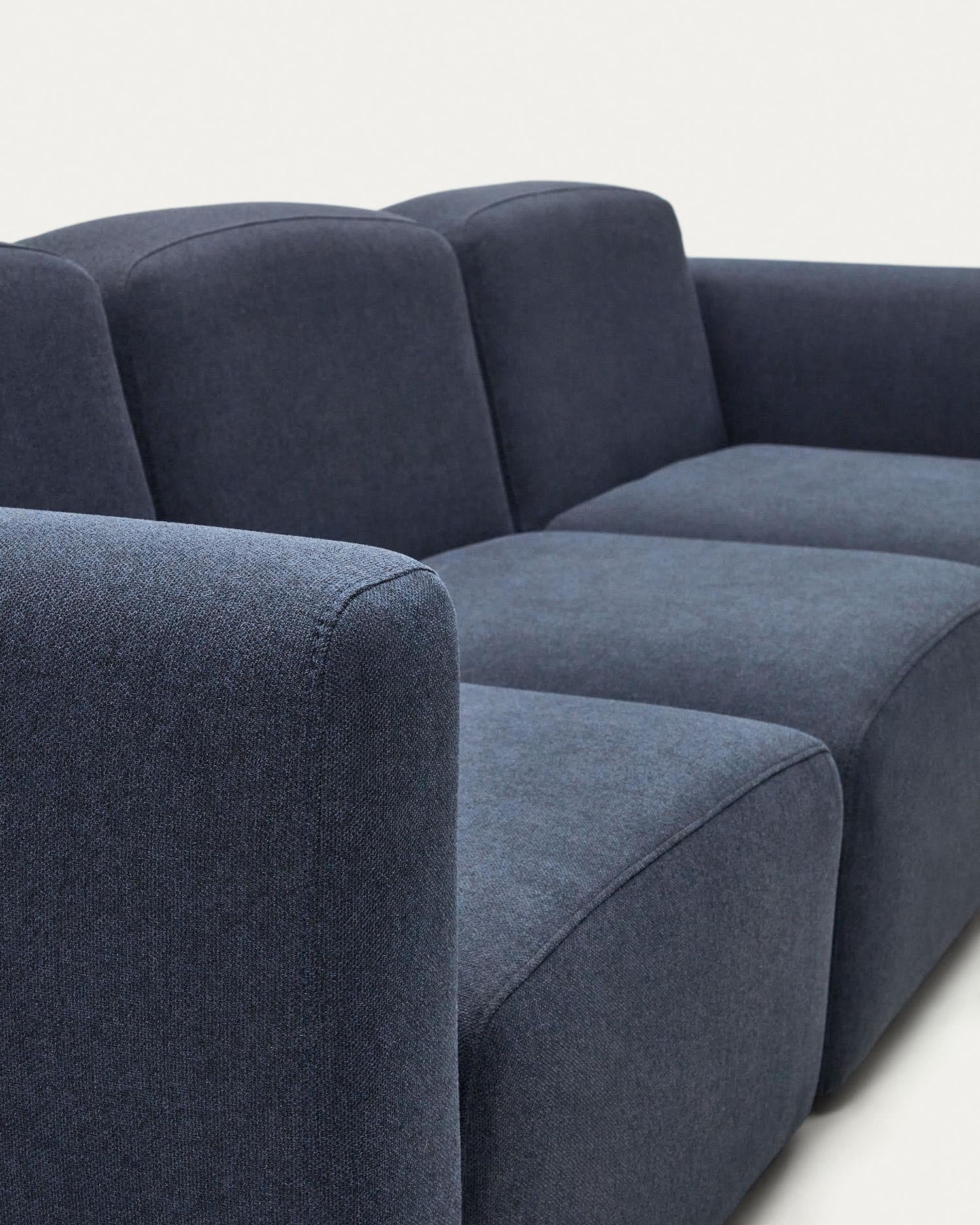 Neom modulares 3-Sitzer-Sofa in Blau 263 cm FSC Mix Credit in Blau präsentiert im Onlineshop von KAQTU Design AG. 3er Sofa ist von Kave Home