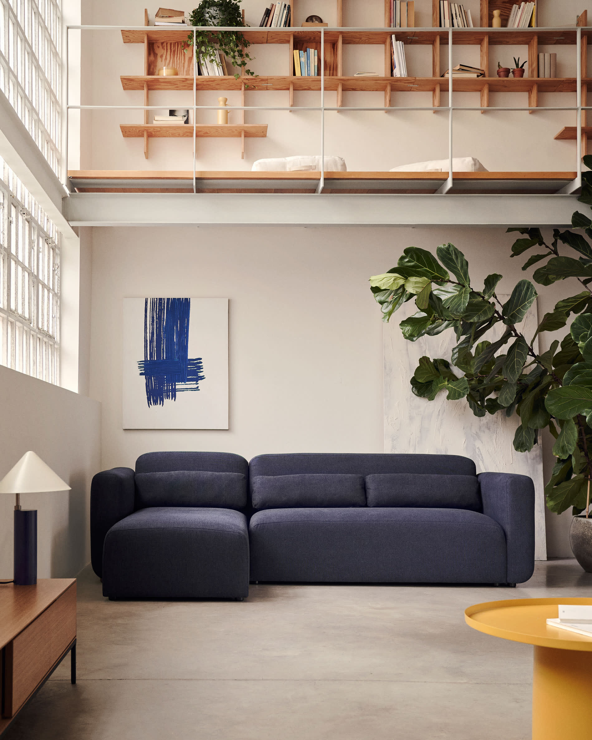 Neom modulares 3-Sitzer-Sofa Chaiselongue rechts/links Blau 263 cm FSC Mix Credit in Blau präsentiert im Onlineshop von KAQTU Design AG. 3er Sofa ist von Kave Home