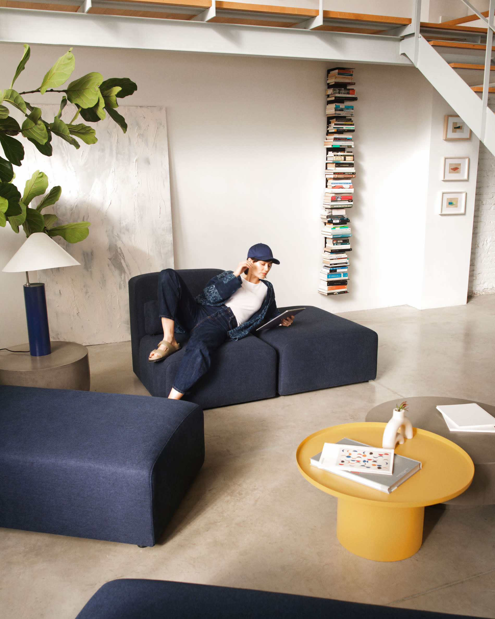 Neom Sitzmodul in Blau 75 cm FSC Mix Credit in Blau präsentiert im Onlineshop von KAQTU Design AG. Modulares Sofa ist von Kave Home