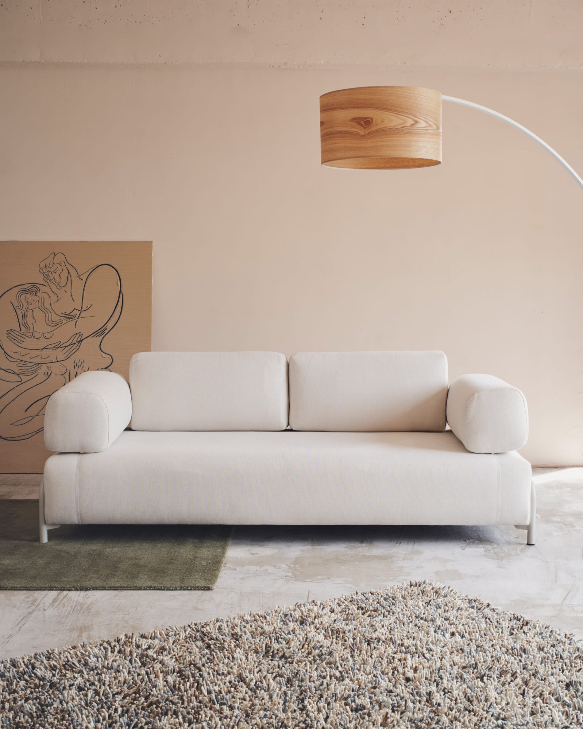 Compo 3-Sitzer-Sofa beige und Metallgestell beige 232 cm in Beige präsentiert im Onlineshop von KAQTU Design AG. 3er Sofa ist von Kave Home