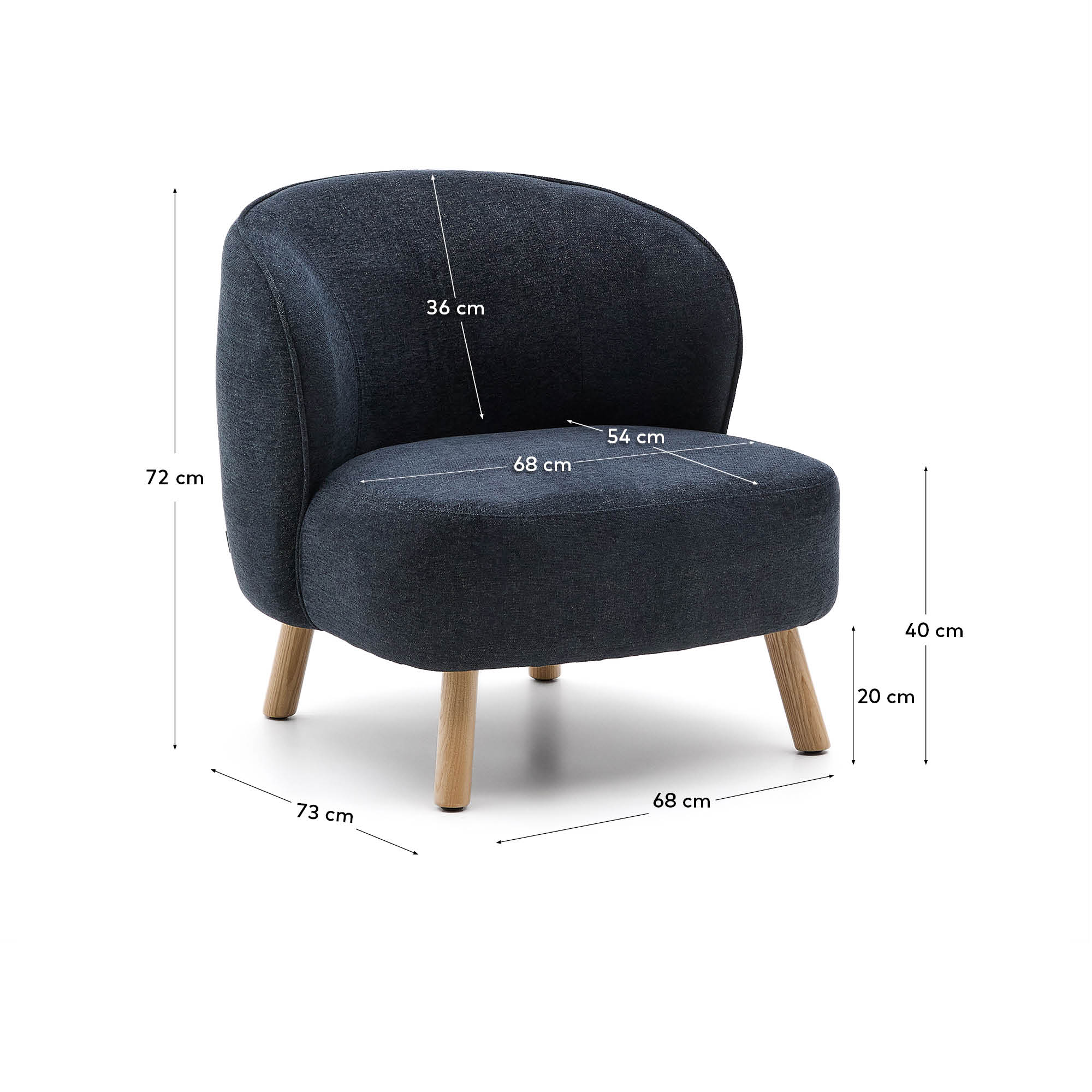 Sessel Ulit aus blau-grauem Chenille und Beinen aus massivem Buchenholz mit natürlichem Finish. in Dunkelgrau präsentiert im Onlineshop von KAQTU Design AG. Sessel ist von Kave Home