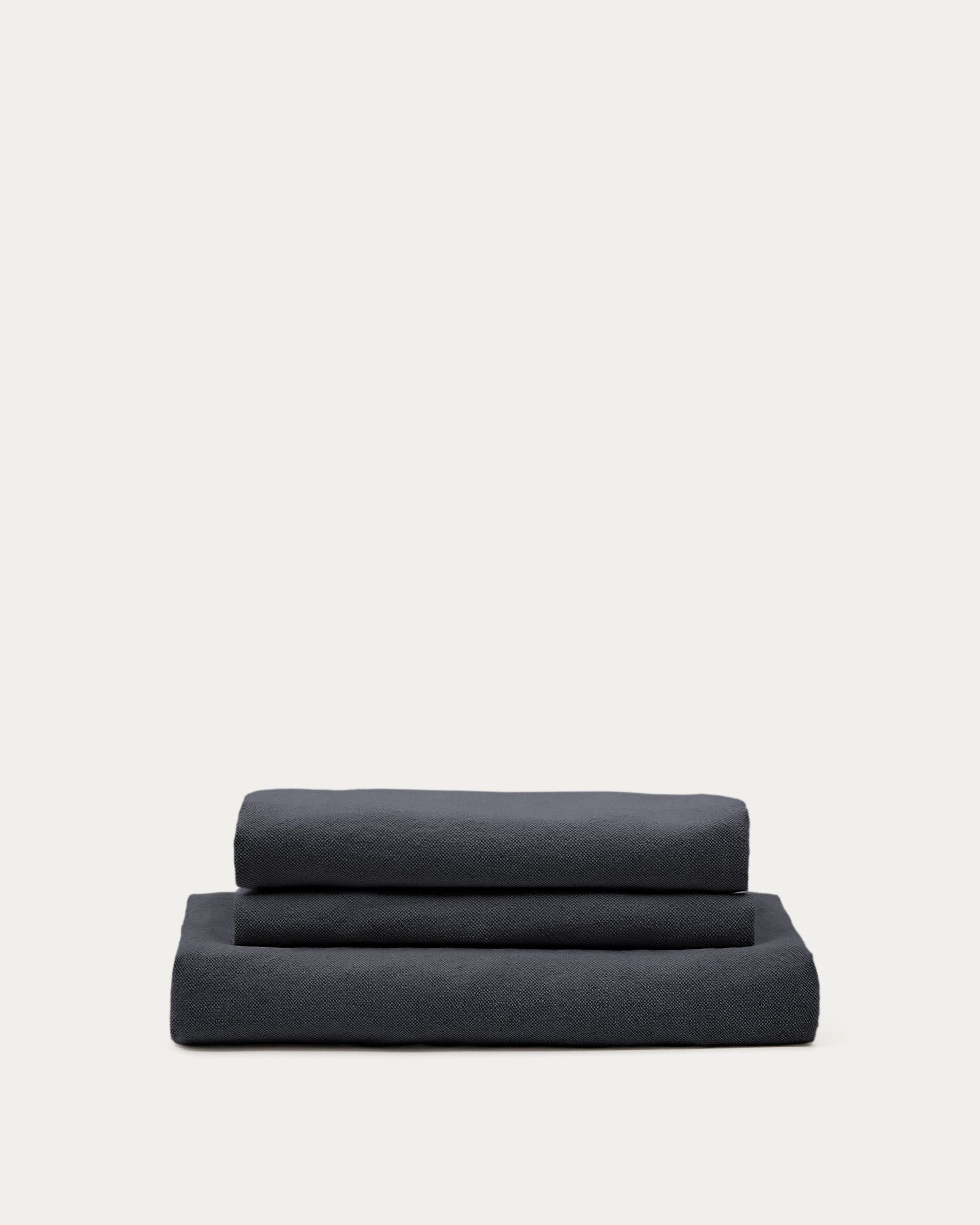 Bezug für Nora Sofa 3 Sitzer aus Leinen und Baumwolle anthrazitgrau in Graphit präsentiert im Onlineshop von KAQTU Design AG. Sofa-Zubehör ist von Kave Home