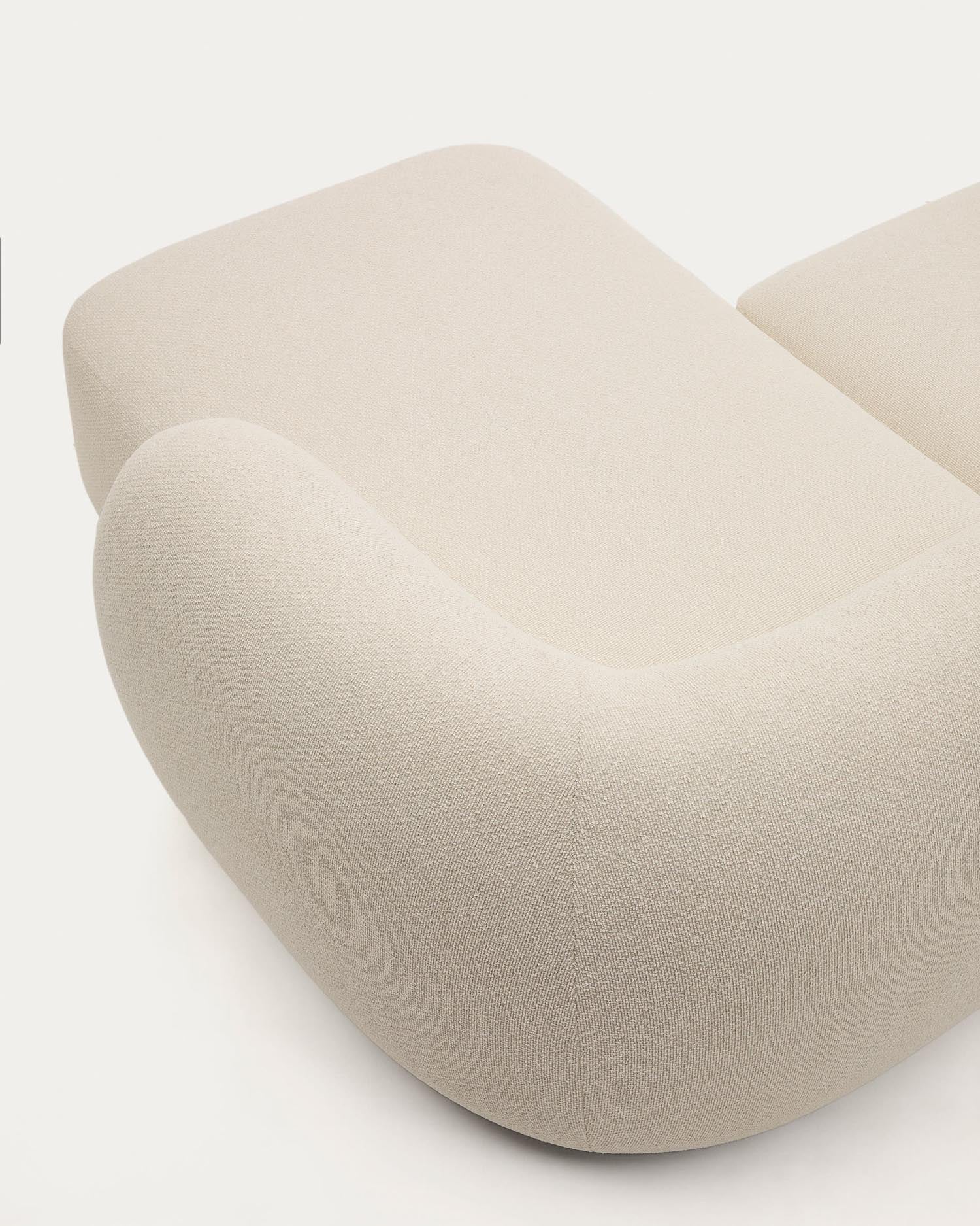 Martina modulares 2-Sitzer-Sofa in Chenille mit Chaiselongue rechts Farbe Ecru 230 cm in Ecru präsentiert im Onlineshop von KAQTU Design AG. 2er Sofa ist von Kave Home