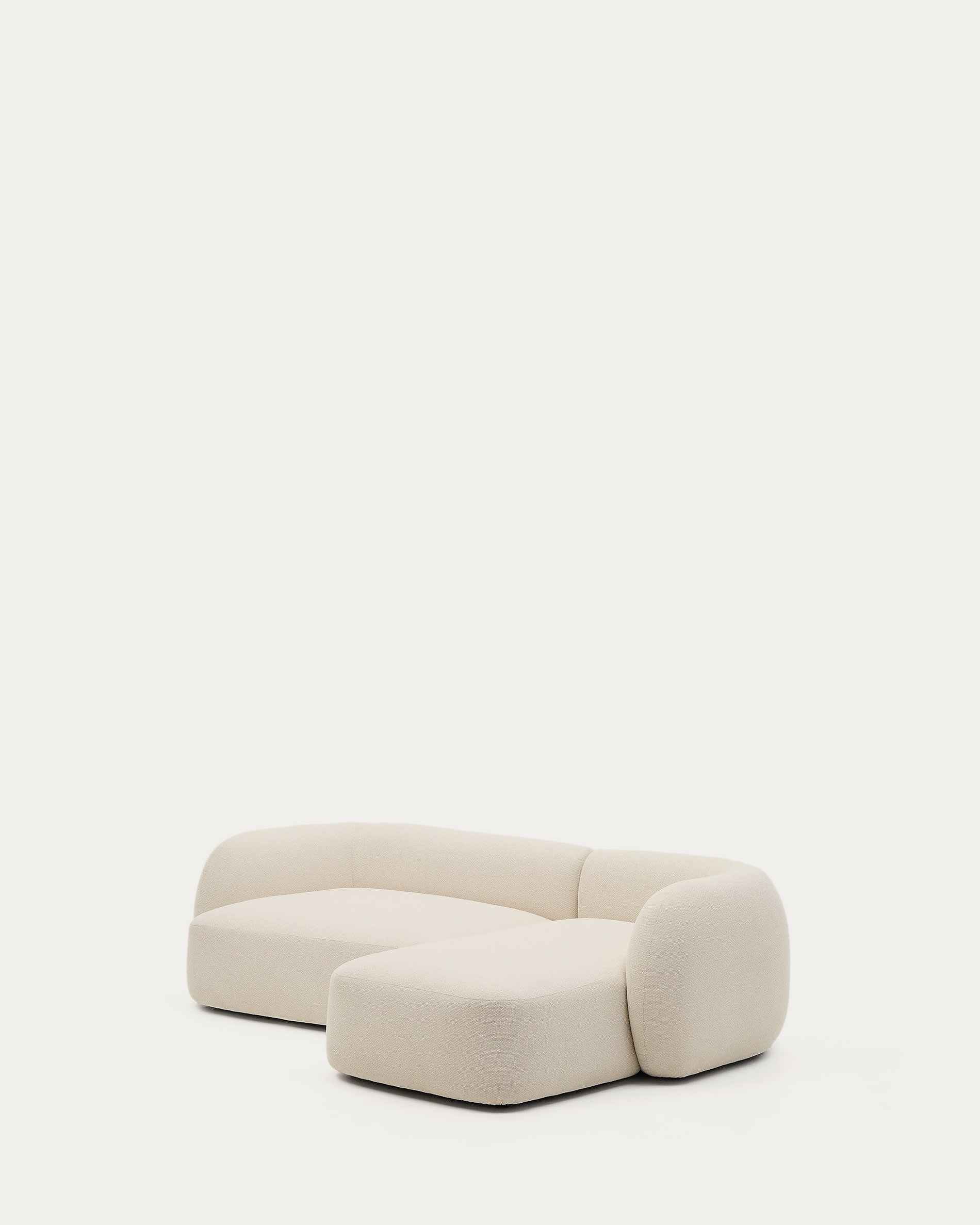 Martina modulares 3-Sitzer-Sofa in Chenille mit Chaiselongue rechts Farbe Ecru 287 cm in Ecru präsentiert im Onlineshop von KAQTU Design AG. 3er Sofa ist von Kave Home