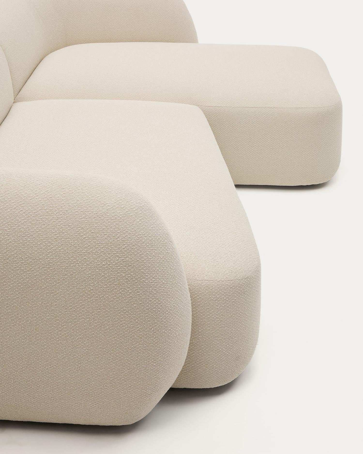 Martina modulares 3-Sitzer-Sofa in Chenille mit Chaiselongue rechts Farbe Ecru 287 cm in Ecru präsentiert im Onlineshop von KAQTU Design AG. 3er Sofa ist von Kave Home