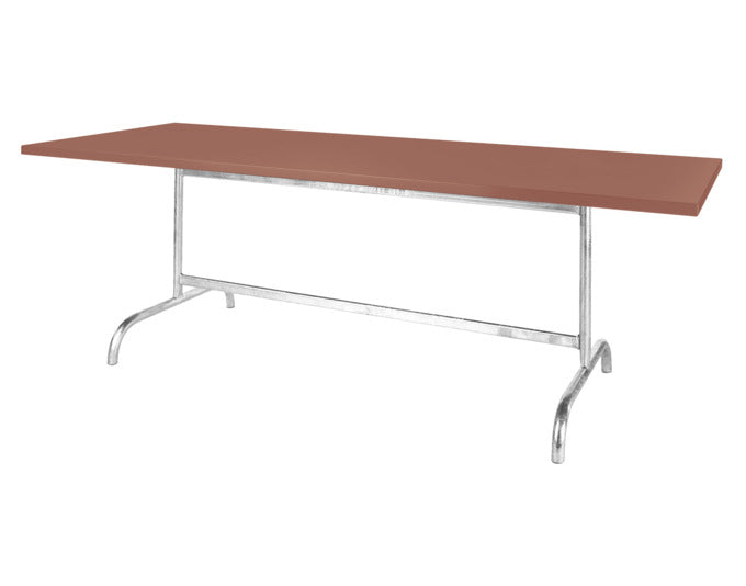 Tisch Säntis 240 x 80 in Pastellterracotta / Feuerverzinkt präsentiert im Onlineshop von KAQTU Design AG. Gartentisch ist von Schaffner