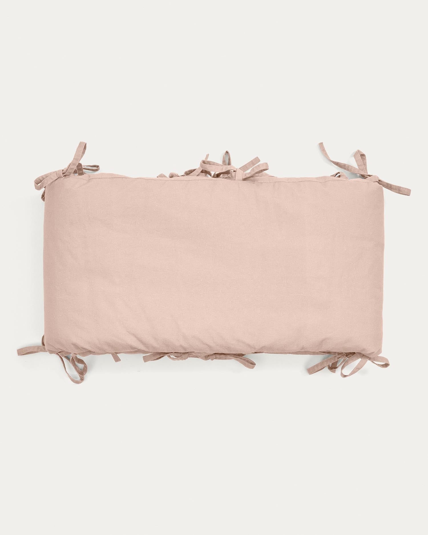 Bettnestchen Laily aus 100% Bio-Baumwolle rosa 180 x 30 cm in Rosa präsentiert im Onlineshop von KAQTU Design AG. Zubehör Bett ist von Kave Home