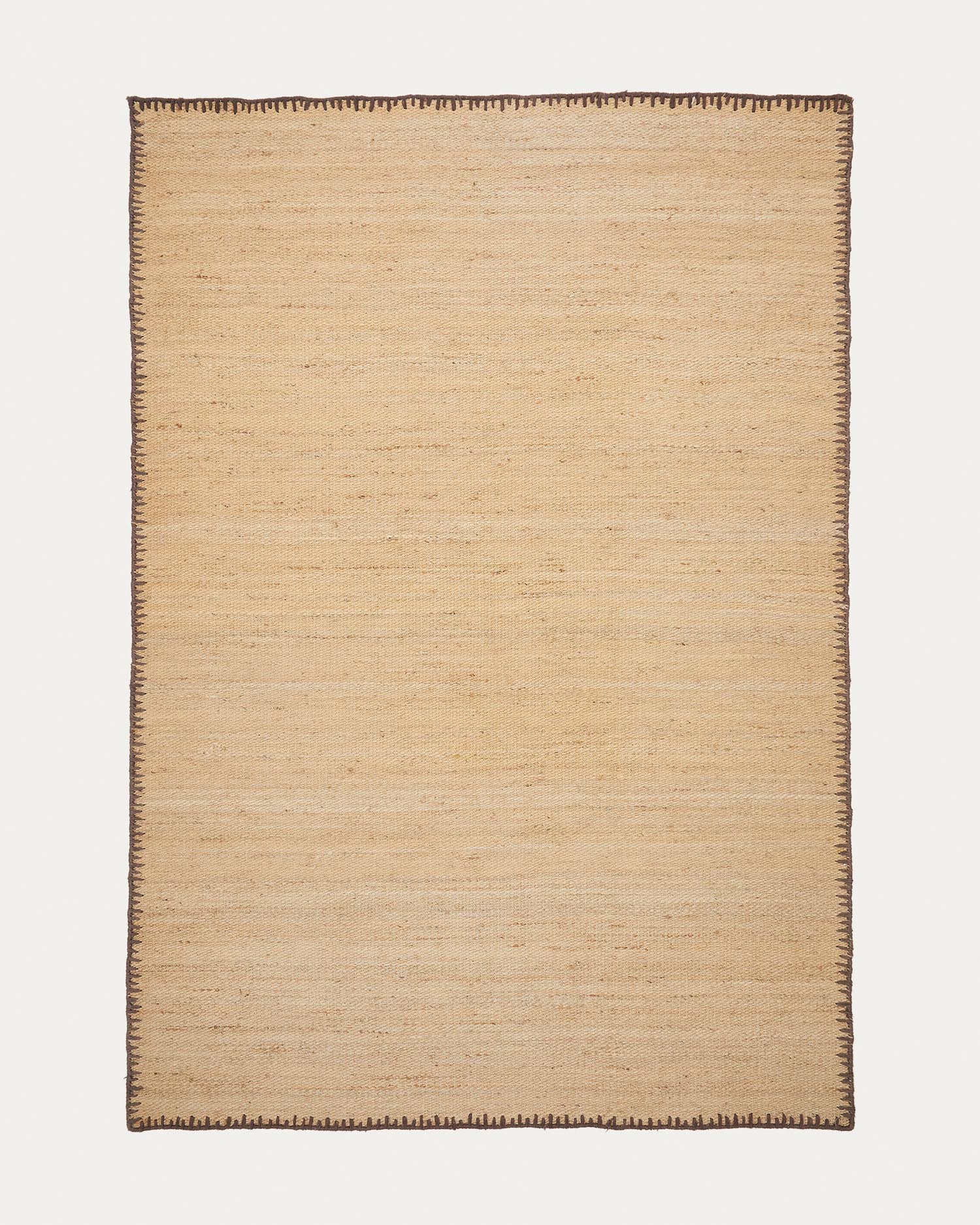 Sorina Teppich aus Jute natur mit braunem Rand 200 x 300 cm in Braun präsentiert im Onlineshop von KAQTU Design AG. Teppich ist von Kave Home