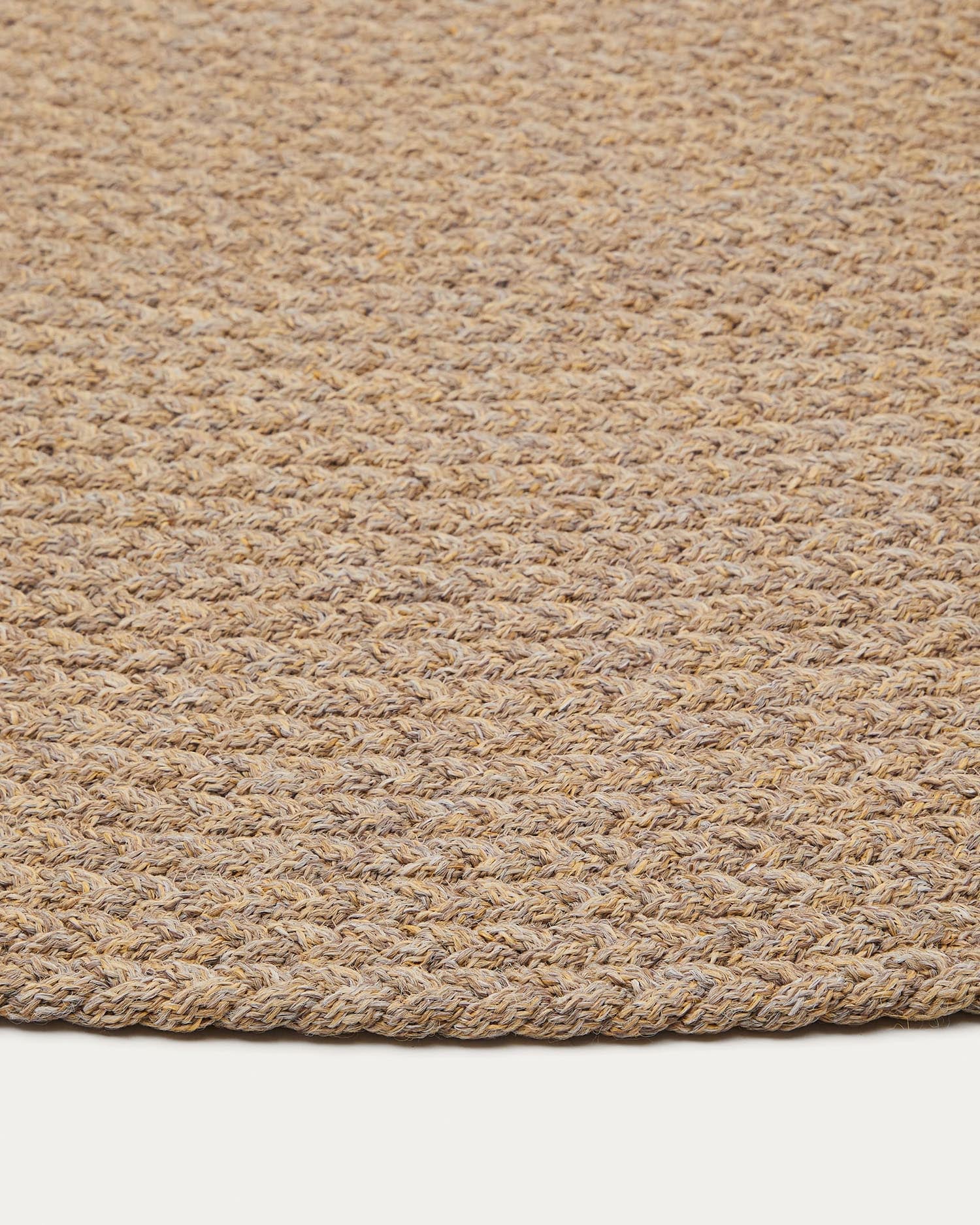 Despas Teppich rund aus synthetischen Fasern beige Ø 200 cm in Beige präsentiert im Onlineshop von KAQTU Design AG. Outdoor-Teppich ist von Kave Home