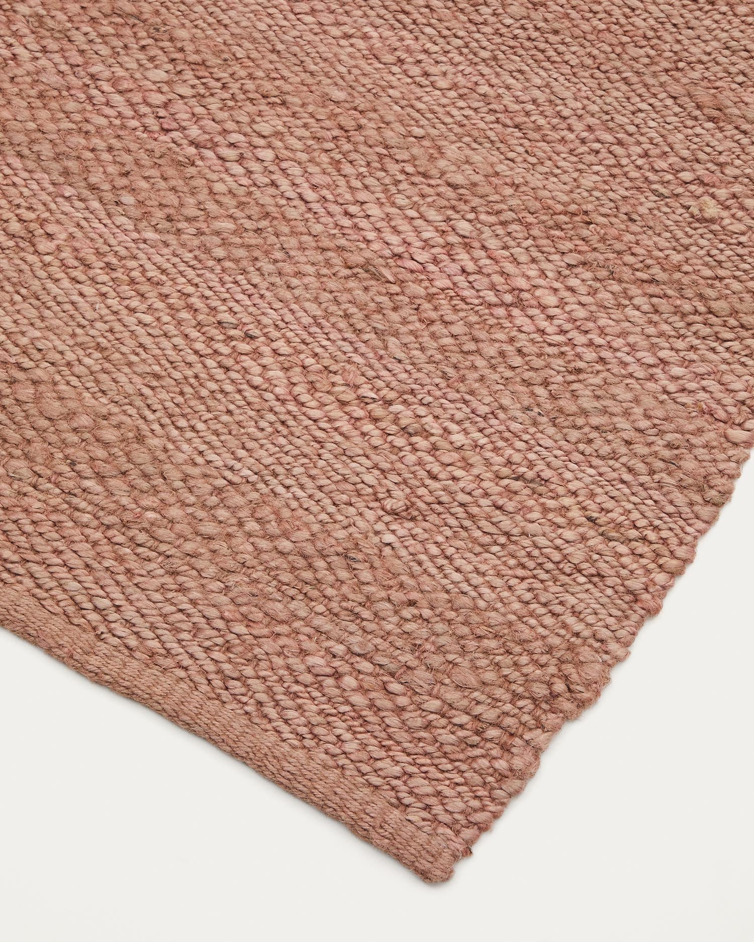 Sallova Teppich aus Jute rosa 160 x 230 cm in Rosa präsentiert im Onlineshop von KAQTU Design AG. Outdoor-Teppich ist von Kave Home