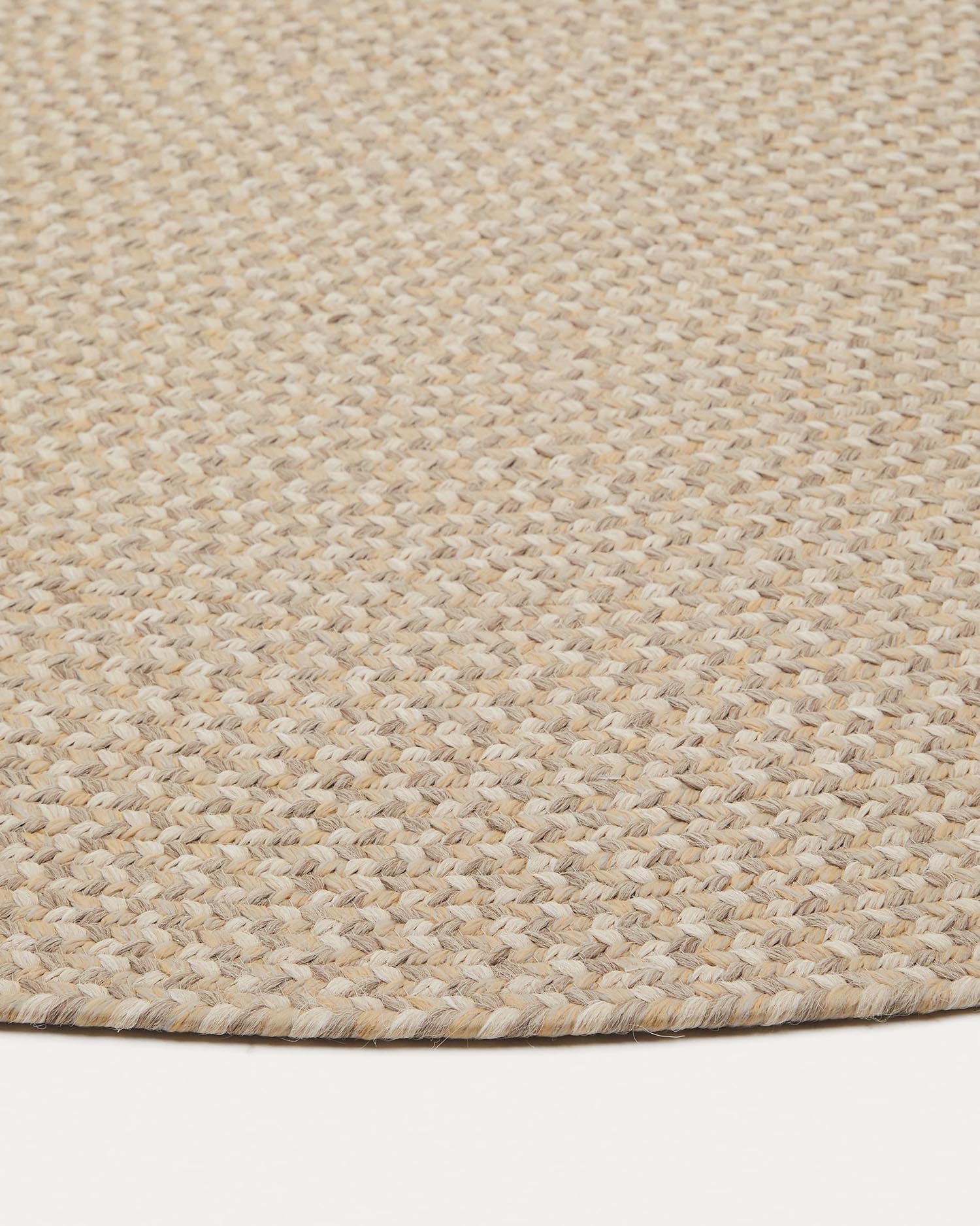 Rodhe Teppich oval 100 % PET beige 160 x 230 cm in Beige präsentiert im Onlineshop von KAQTU Design AG. Outdoor-Teppich ist von Kave Home