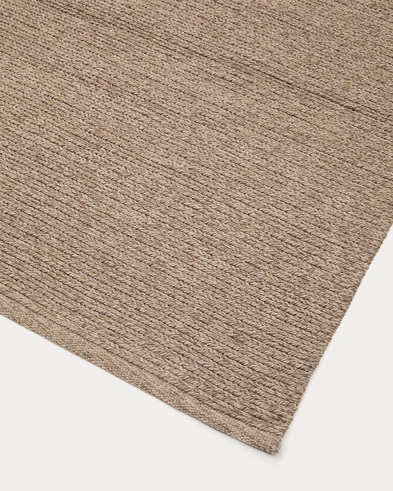 Teppich Galinda aus Kunstfasern 200 x 300 cm in Taupe präsentiert im Onlineshop von KAQTU Design AG. Outdoor-Teppich ist von Kave Home