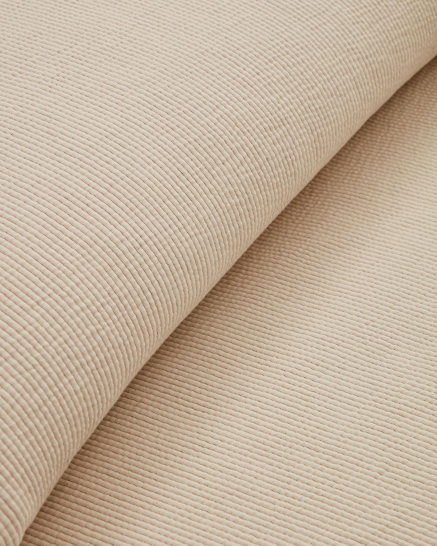 Bedar Tagesdecke 100% Baumwolle in Beige für Bett von 160/180 cm in Beige präsentiert im Onlineshop von KAQTU Design AG. Wolldecke ist von Kave Home