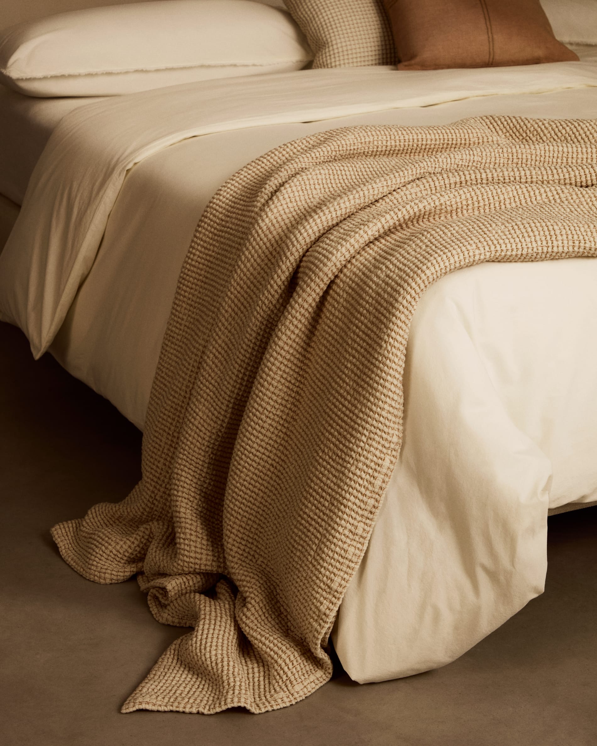 Senara Bettdecke aus Baumwolle beige für 90/135 cm Bett in Beige präsentiert im Onlineshop von KAQTU Design AG. Duvet ist von Kave Home