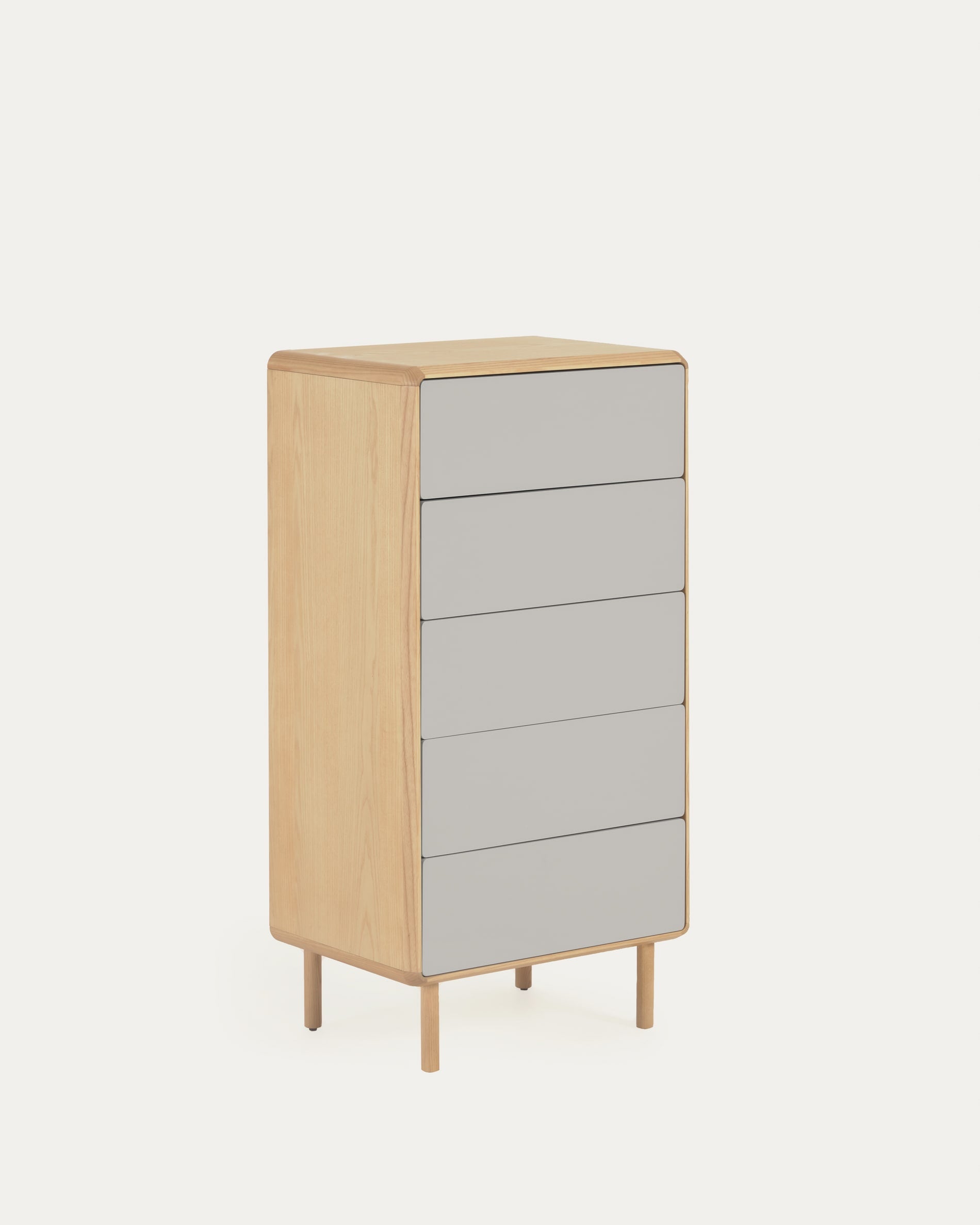 Anielle Kommode mit 5 Schubladen aus massiver Esche und Eschenfurnier 60 x 117 cm in Mehrfarbig präsentiert im Onlineshop von KAQTU Design AG. High-Sideboard ist von Kave Home