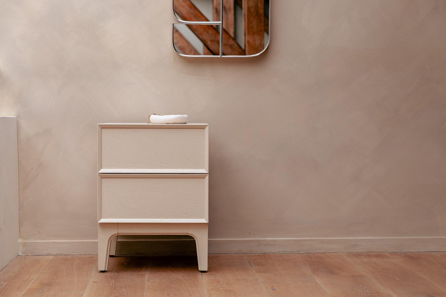 June Beistelltisch in  präsentiert im Onlineshop von KAQTU Design AG. Cabinet ist von Zuiver