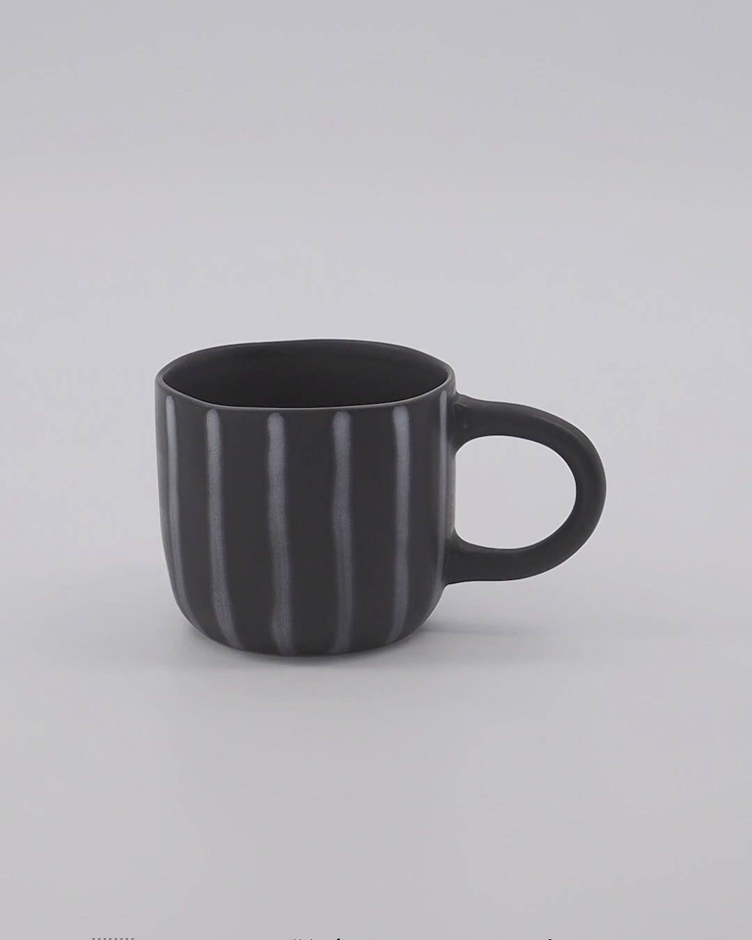 Tasse, HDLine, Schwarz/Braun in Schwarz/Braun präsentiert im Onlineshop von KAQTU Design AG. Tasse ist von House Doctor