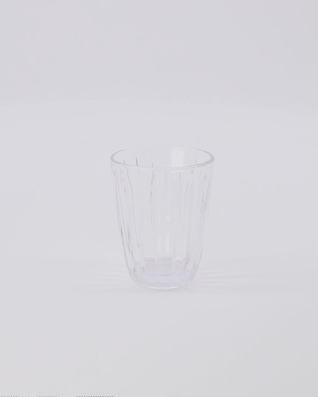 Wasserglas, NVGroove, Klar in Klar präsentiert im Onlineshop von KAQTU Design AG. Glas ist von Nicolas Vahé