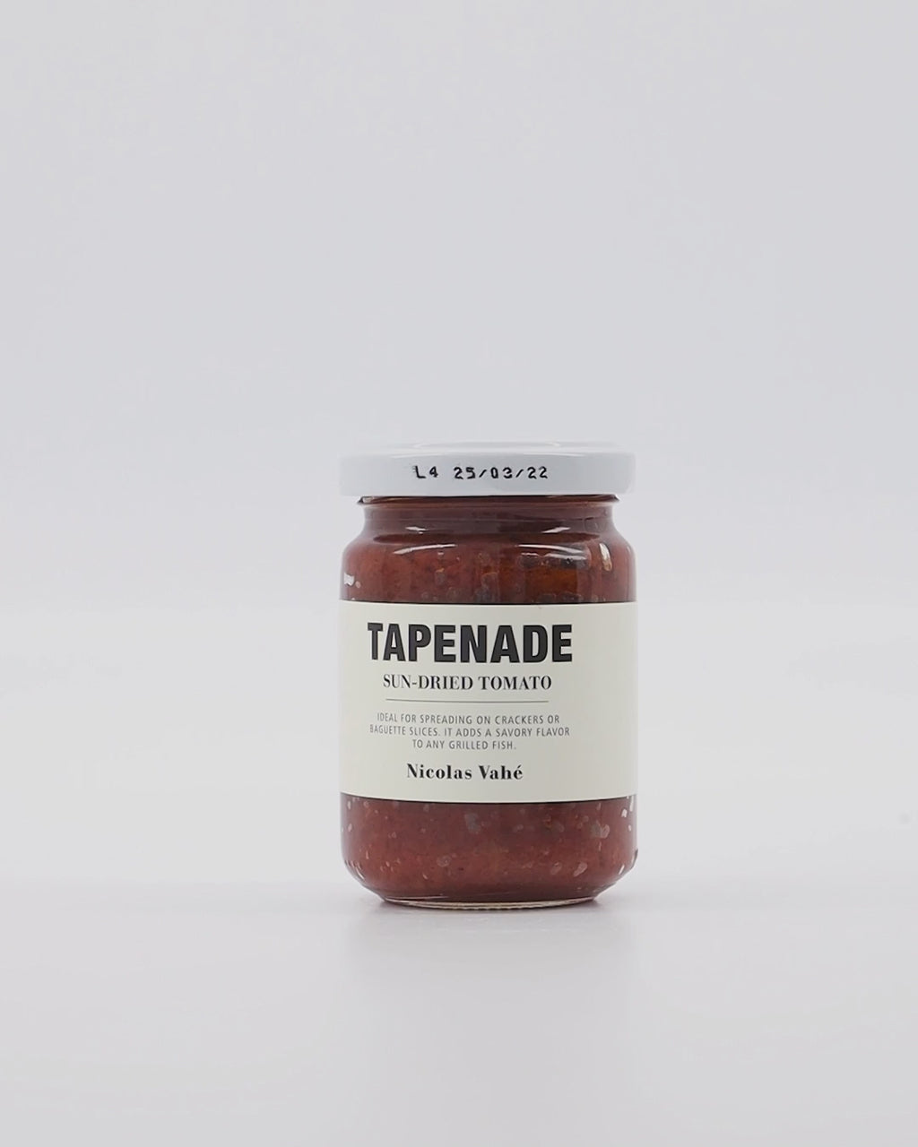 Nicolas Vahé: Tapenade mit intensiven, sonnengetrockneten Tomaten.