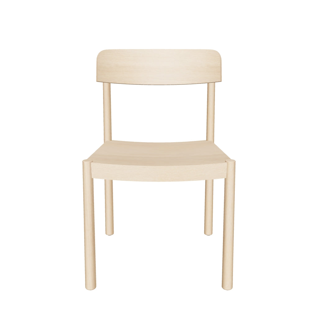 Der Timb Stuhl von Normann Copenhagen besticht durch seine schlichte Holzkonstruktion aus Esche, elegante Dübelverbindungen und komfortable Sitzfläche.