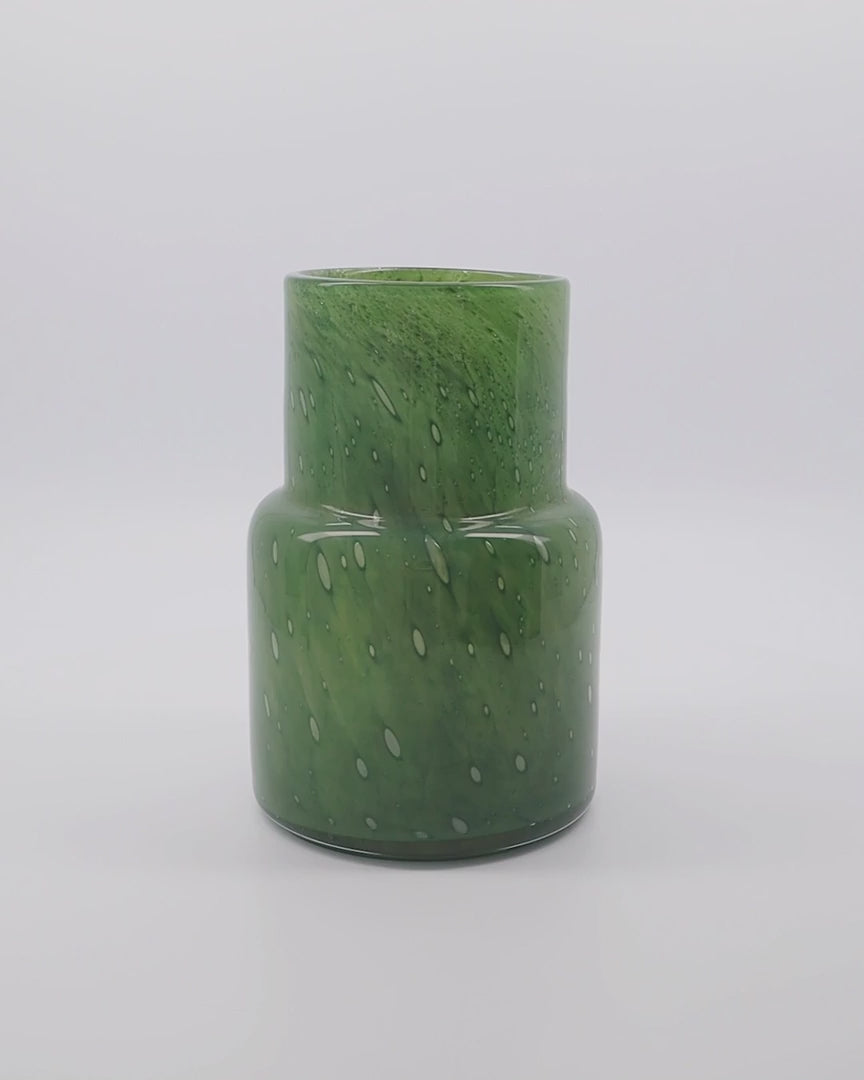 Vase, Bole in Dunkelgrün präsentiert im Onlineshop von KAQTU Design AG. Vase ist von House Doctor