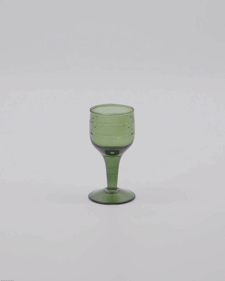 Likörglas, HDVintage, Grün in Grün präsentiert im Onlineshop von KAQTU Design AG. Glas ist von House Doctor