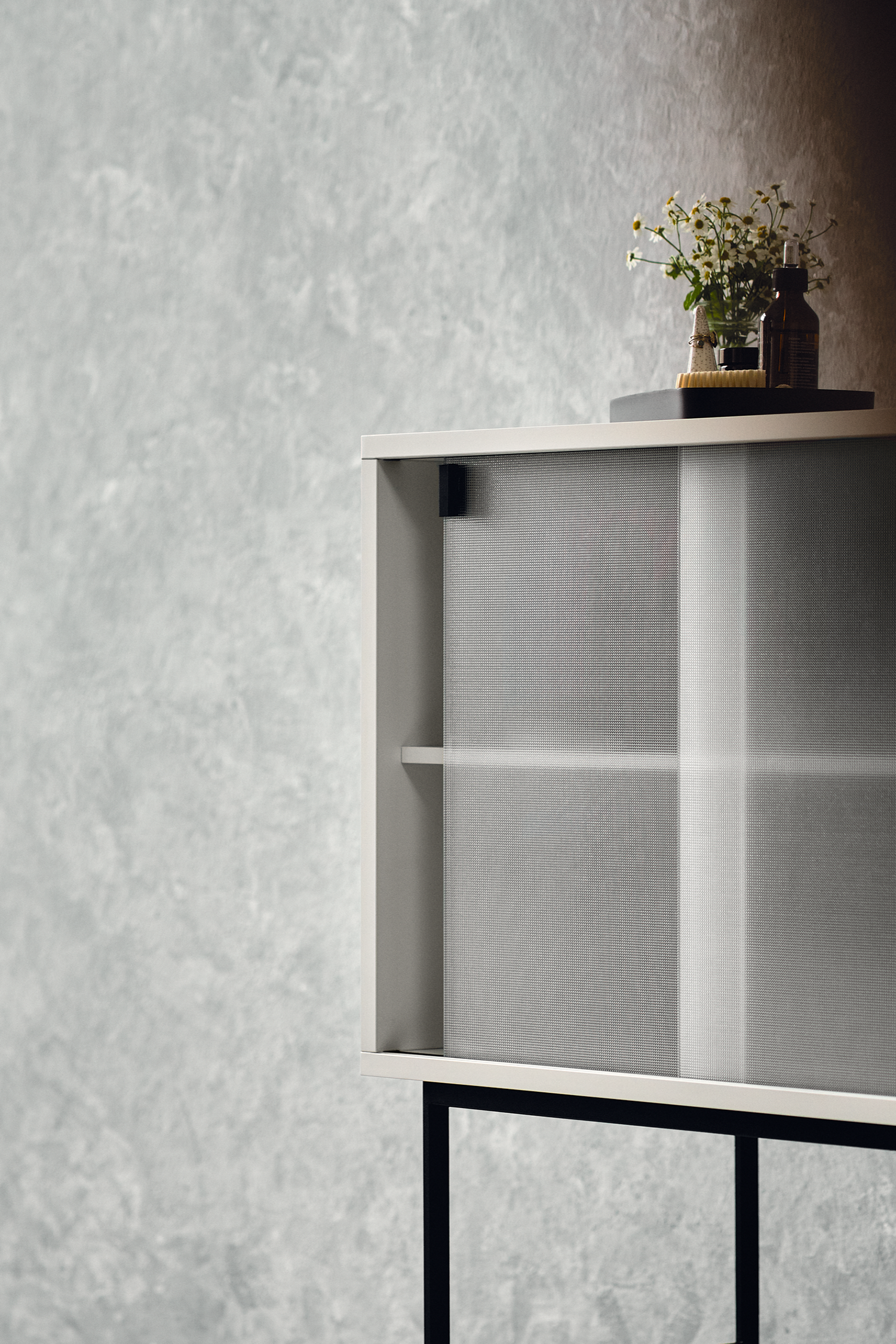 Lekko Konsole in  Almond Grey  präsentiert im Onlineshop von KAQTU Design AG. High-Sideboard ist von Noo.ma